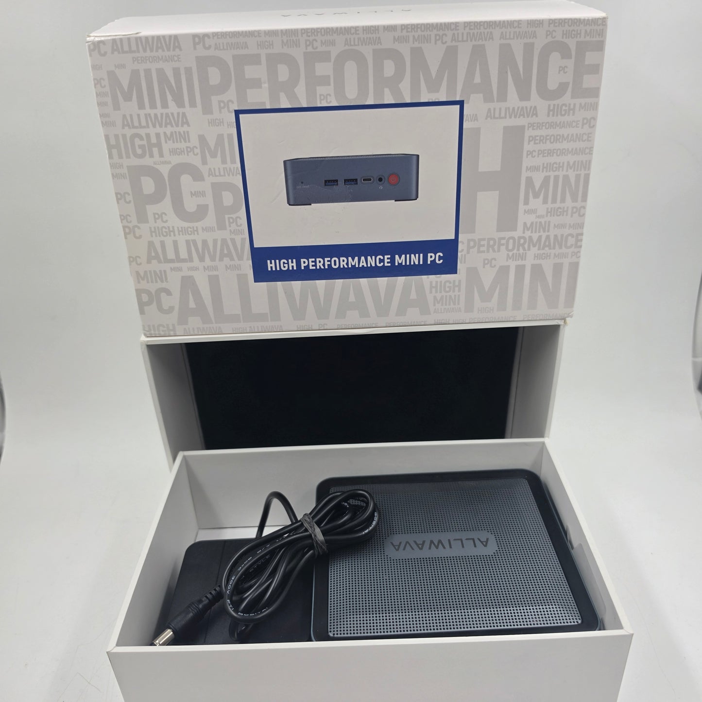 Alliwava Mini PC 1.90GHz 32GB RAM 512GB SSD