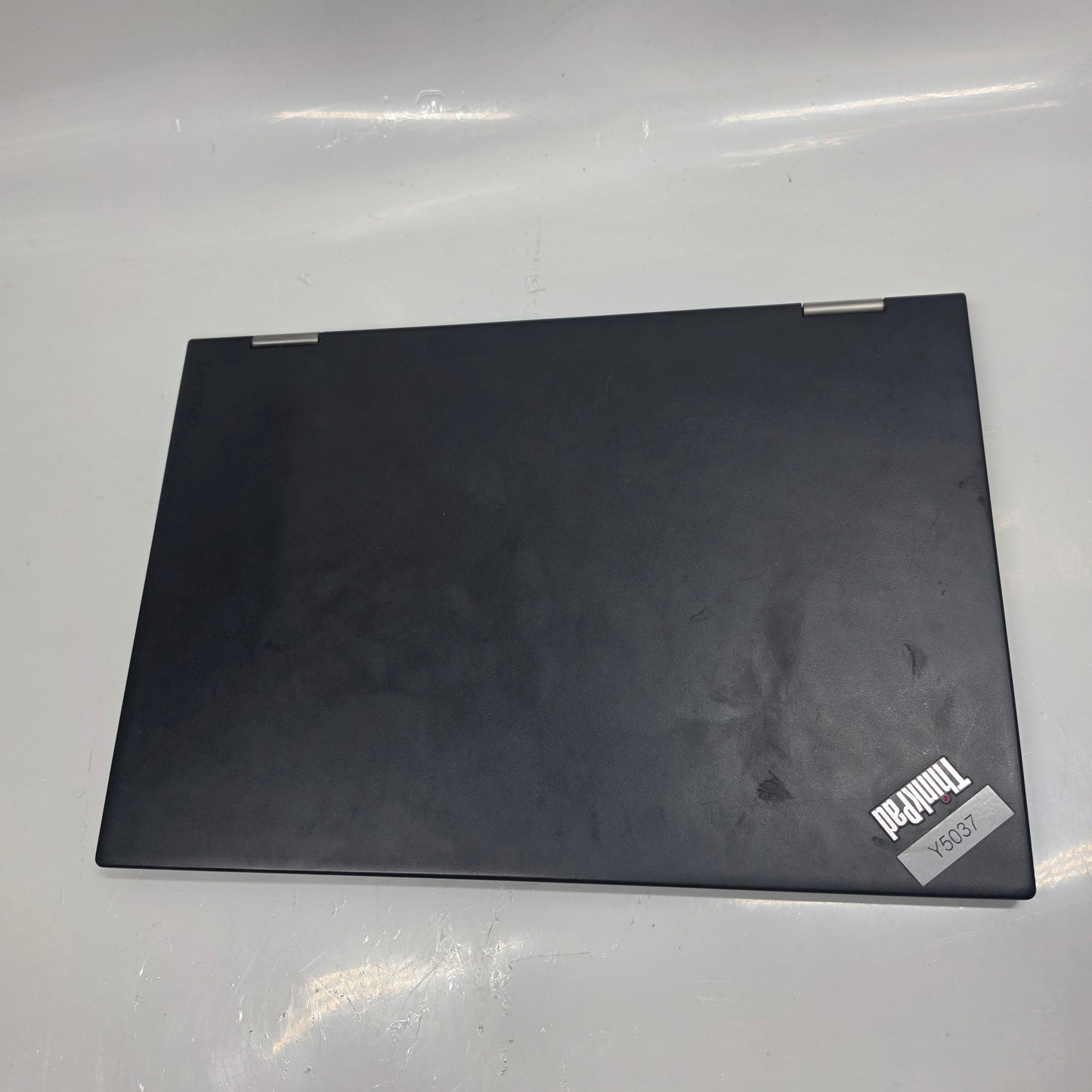 Lenovo ThinkPad X1 Yoga Gen 1 14" i5-6300U 2.4GHz 8GB RAM 256GB SSD