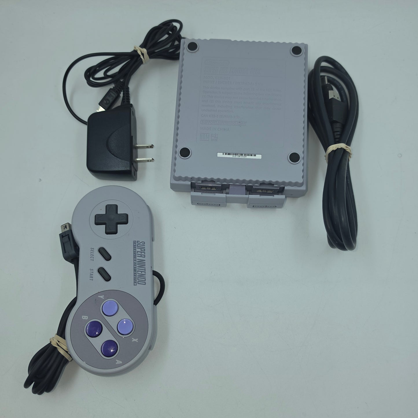 Super Nintendo Mini  Entertainment System SNES Console Gaming System CLV-201 Gray