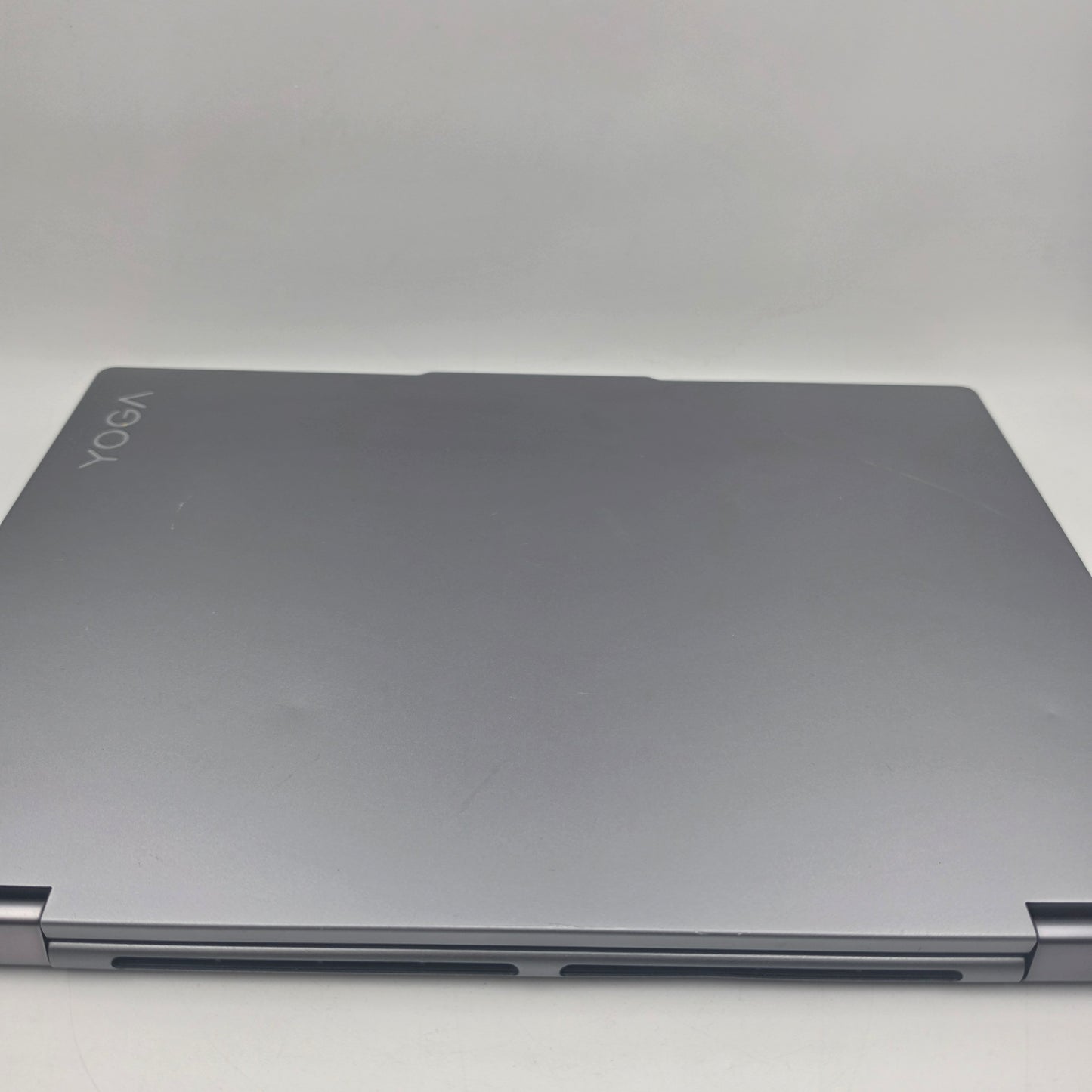 Lenovo Yoga 7 2-in-1 16" Ryzen 7 8840HS 3.3GHz 16GB RAM 512GB SSD