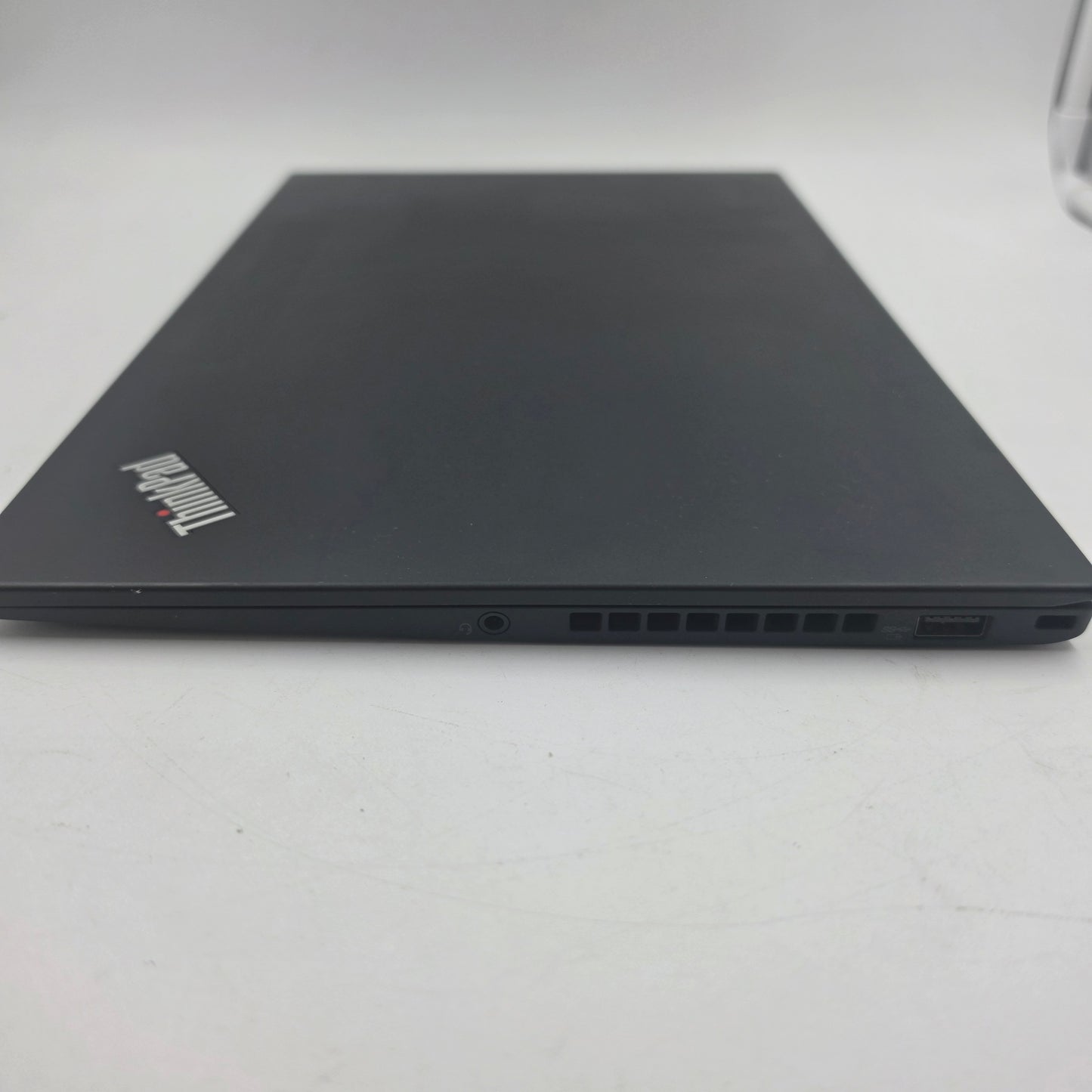 Lenovo ThinkPad X1 Carbon Gen 4 20FB005XUS 14" Core i5-6300U 8GB RAM 240GB SSD