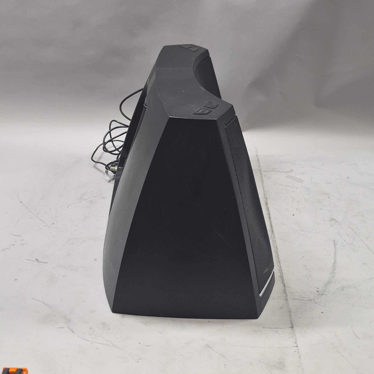 Kicker Amphitheater  Bluetooth Speaker 41IK5BT2V2