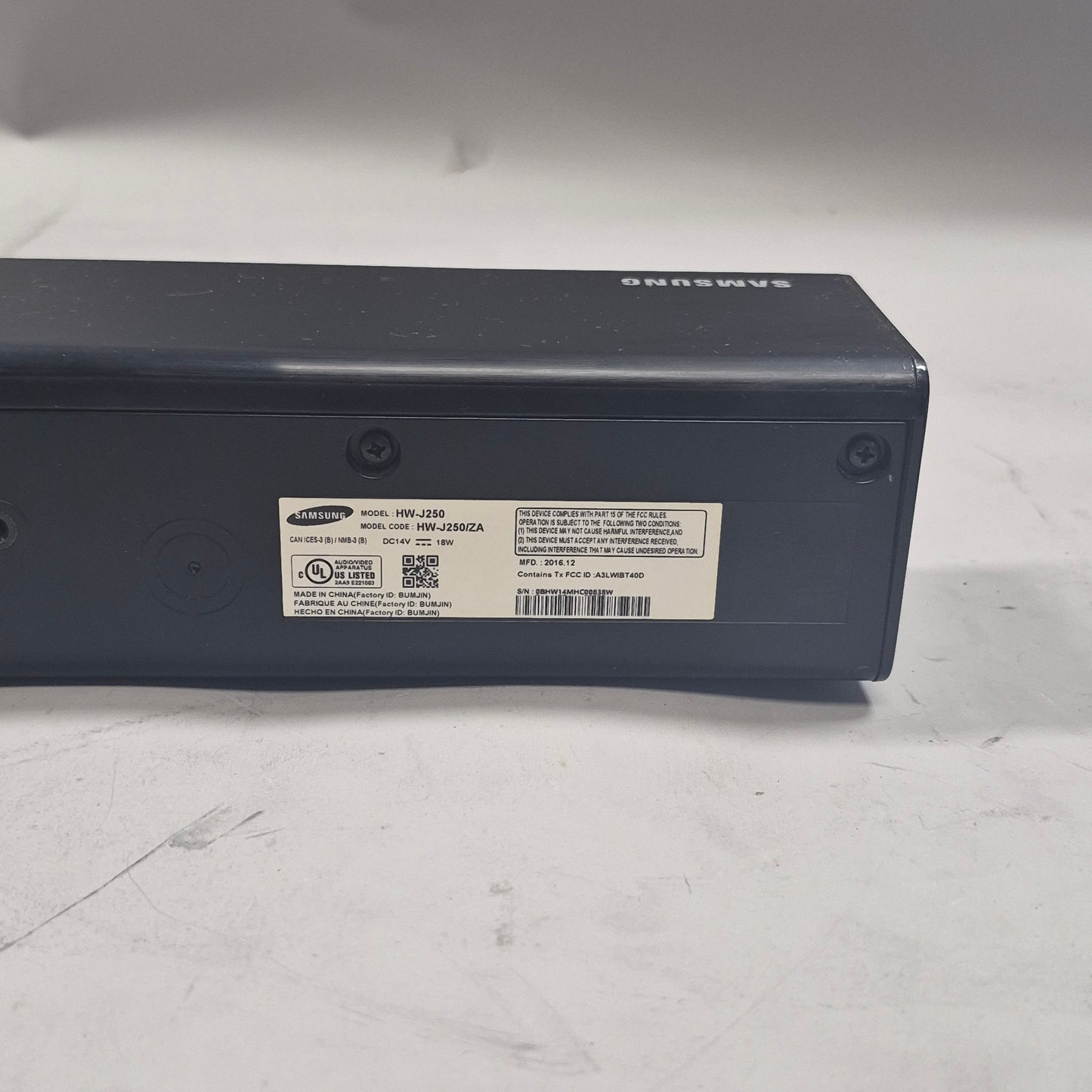 Samsung Soundbar HW-J250 Speaker System Black