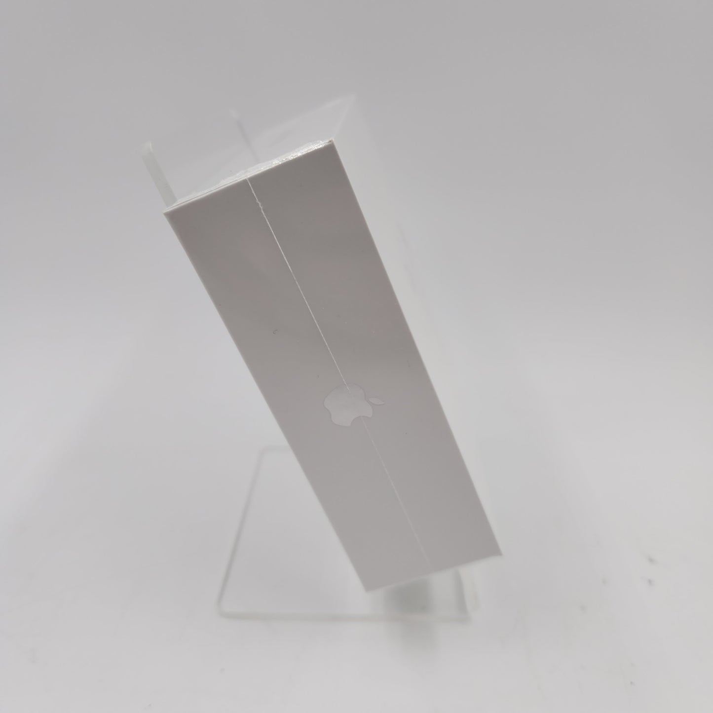 New Apple AirPods 2nd Gen with Wireless Charging Case A2031 A2032 A1938