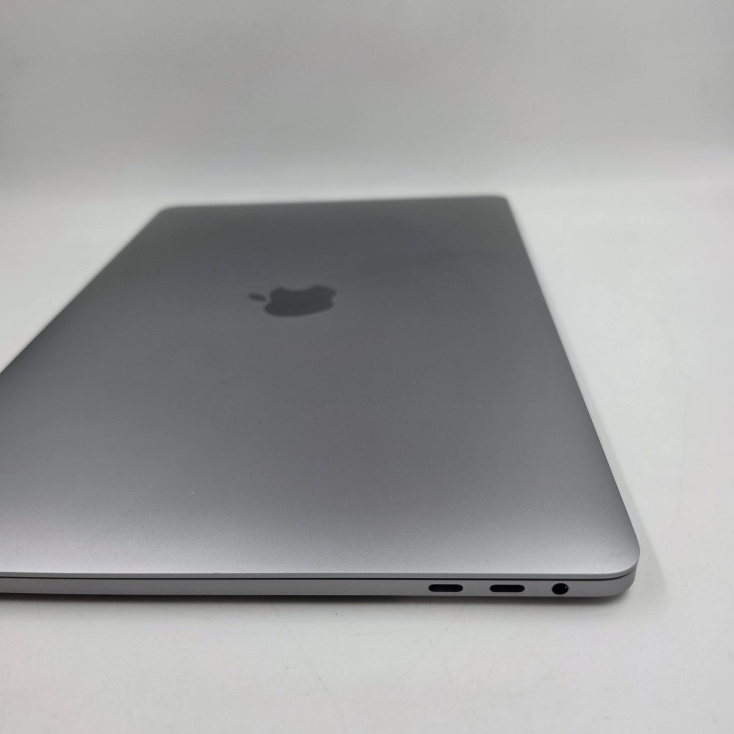 2016 Apple MacBook Pro 13.3" i5 2.9GHz 16GB RAM 512GB SSD Space Gray