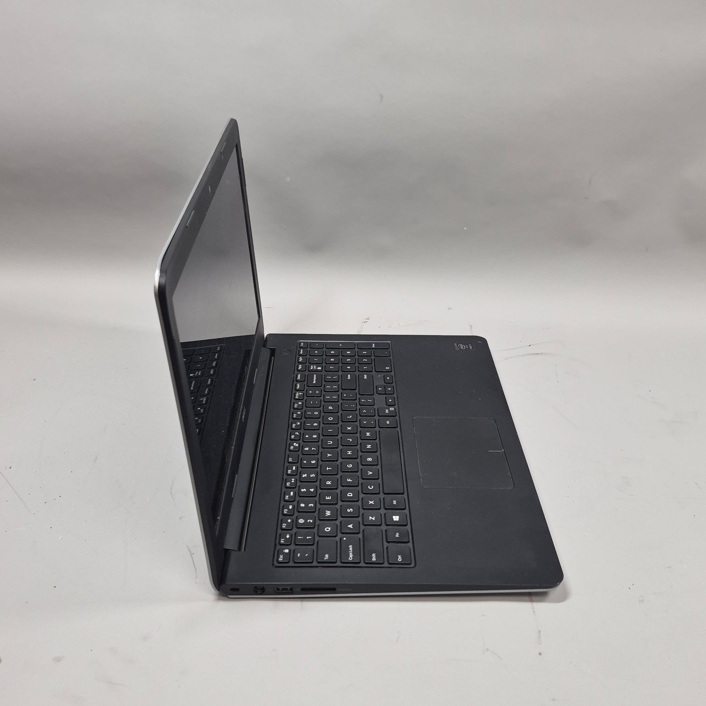 Dell Inspiron 15-5547 15.6" i7-4510U 2.0GHz 8GB RAM 1TB HDD