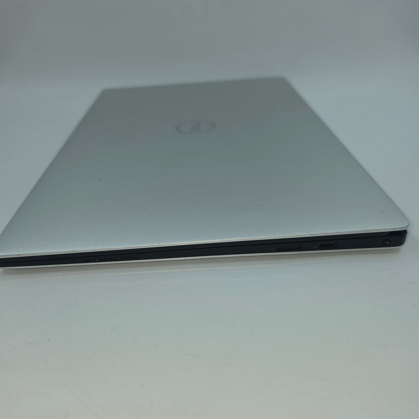 Dell XPS 13.3" i7-10710U 1.6GHz 16GB RAM 512GB SSD