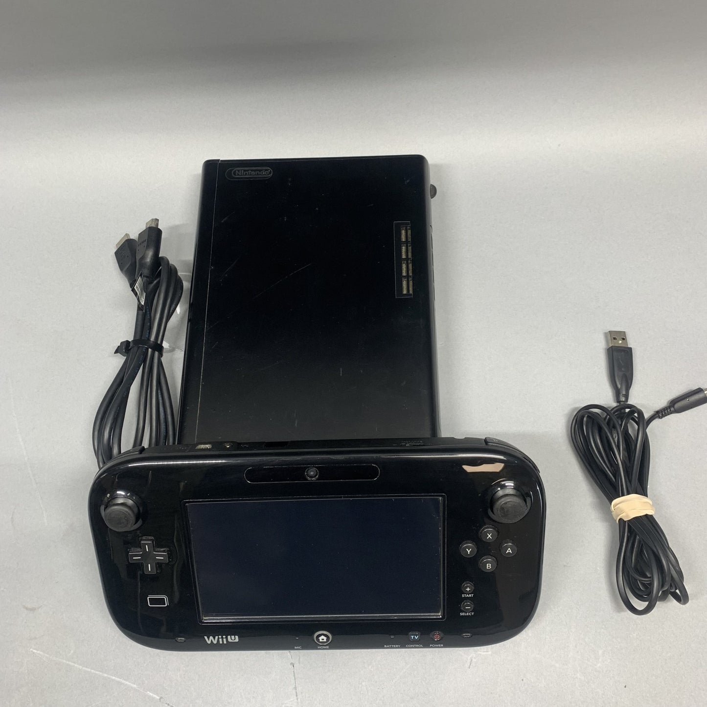 Nintendo Wii-U Console Bundled with Two Games